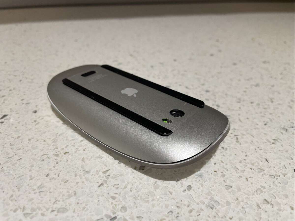 Genuine Apple Wireless Magic Mouse A1296 Bluetooth, Wireless, Multi Touch