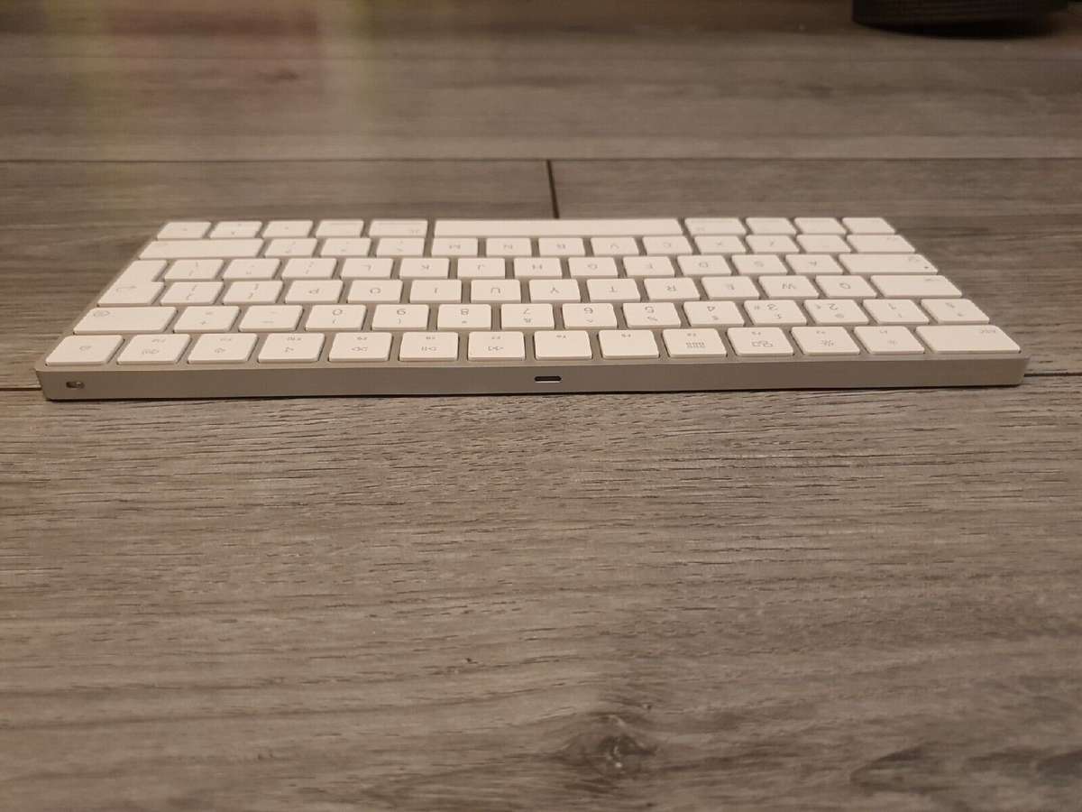 Apple Magic Wireless Keyboard