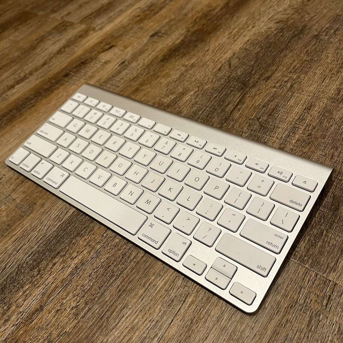 Genuine Apple A1314 Magic Keyboard (1st Gen) - Wireless