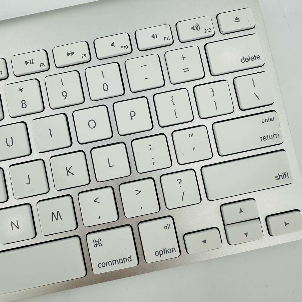 Original Apple Magic Keyboard A1314  Bluetooth Wireless | OEM Genuine | Tested