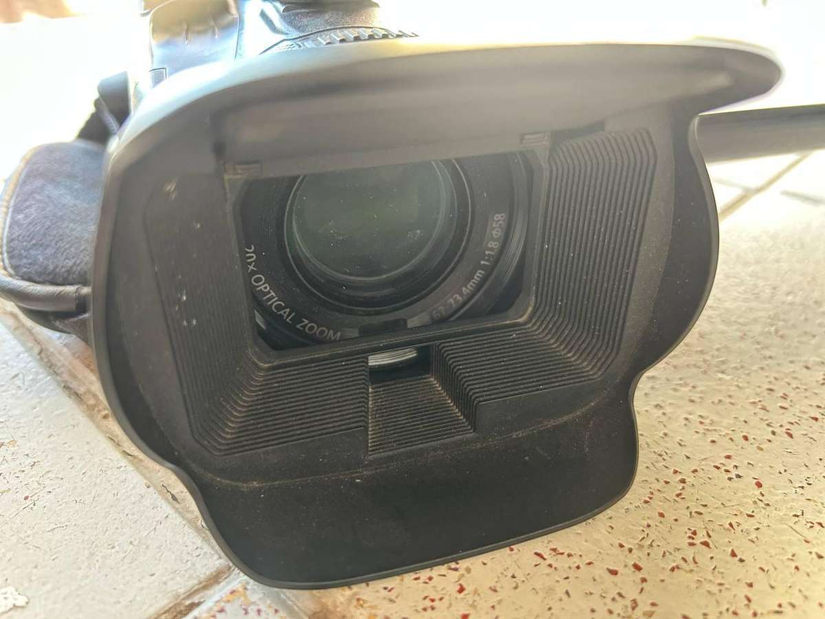 For Sale: Canon XA20 Camcorder (Faulty, For Parts/Repair)