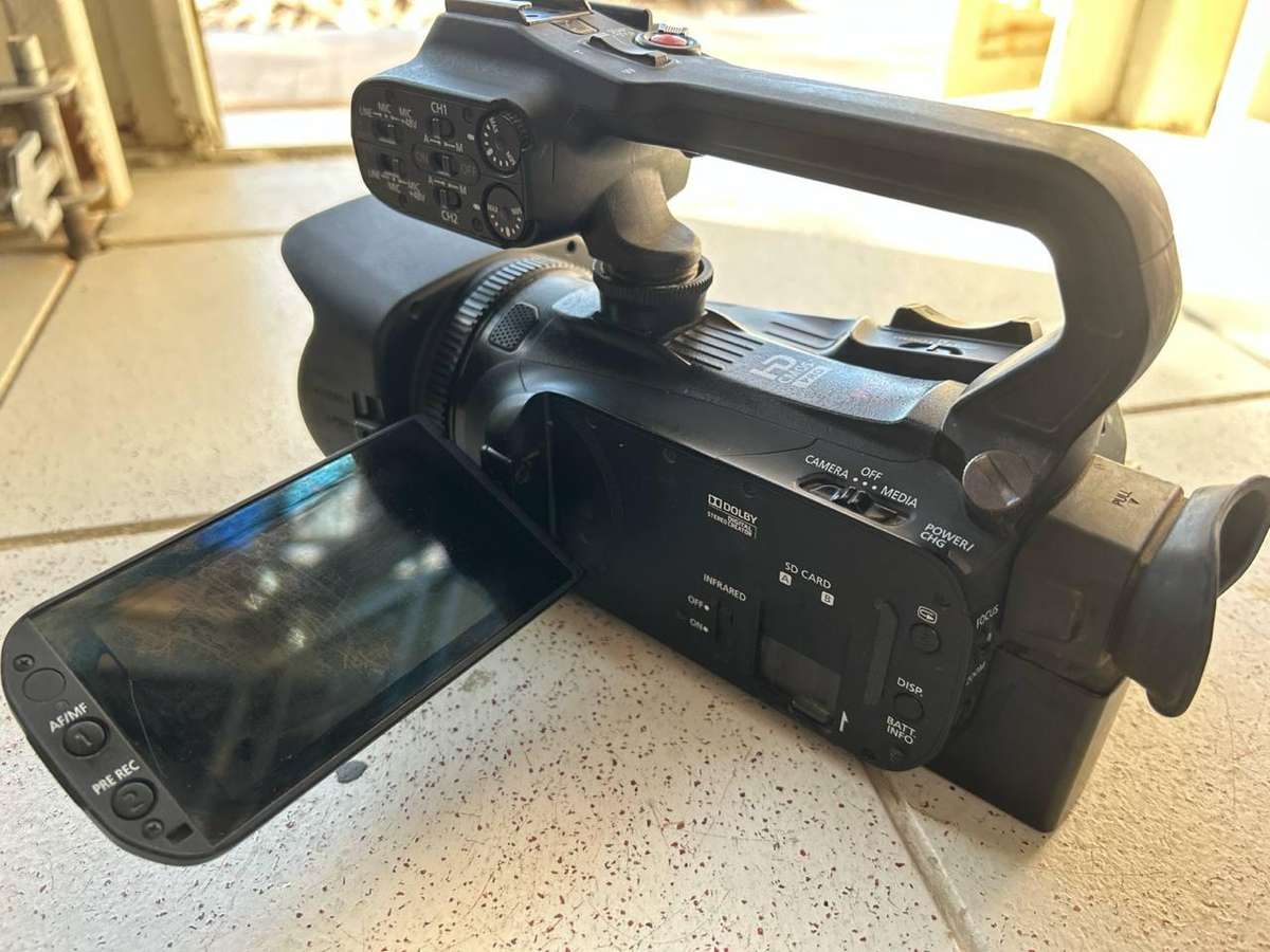 For Sale: Canon XA20 Camcorder (Faulty, For Parts/Repair)