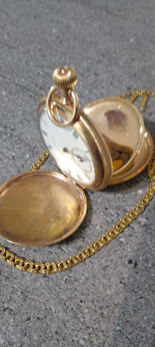 ANTIQUE 1915 FULL HUNTER ELGIN POCKET WATCH. GREAT CONDITION SEE DESCR.