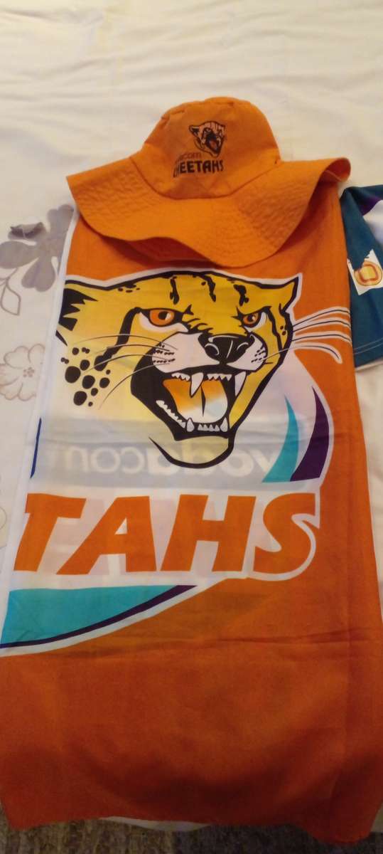 Vodacom Cheetah's Super 14 Spectator Rugby Jersey, Flag and Hat.