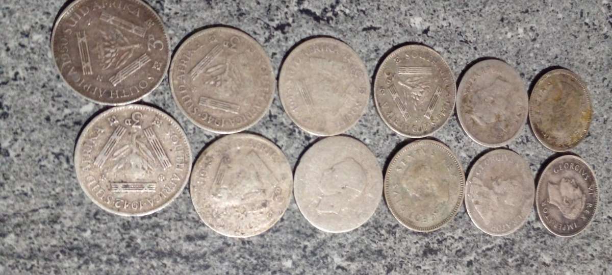 10x 80 % --And 2x 50% UNION OF SA SILVER TICKEYS.