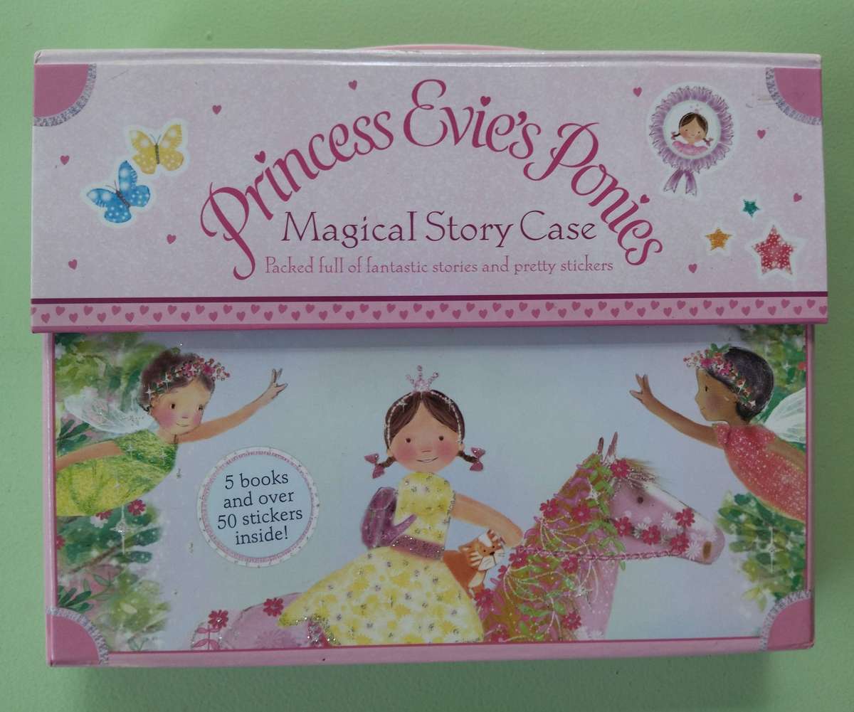 Princess Evie's Ponies: Magical Story Case - Books & Stickers