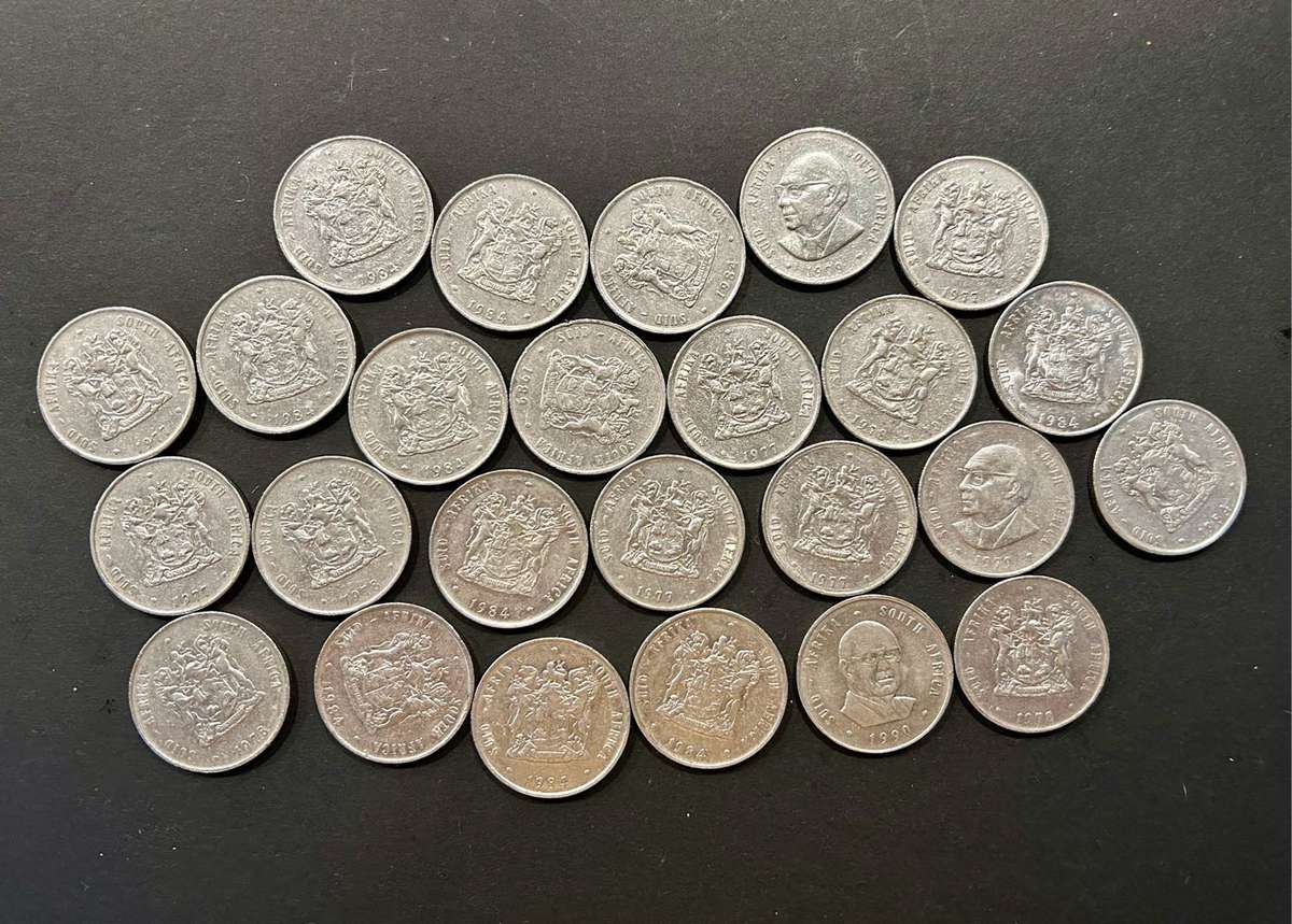 25 x old R1 coins. ( No silver )