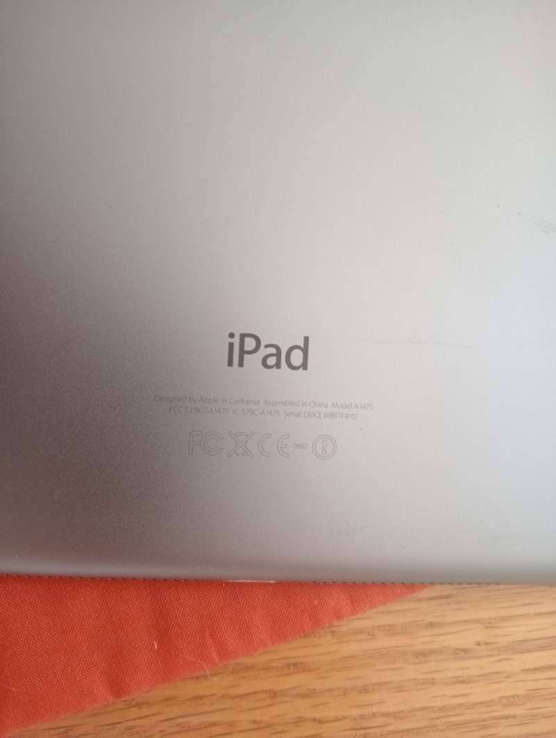 2x Ipad Please read the Description