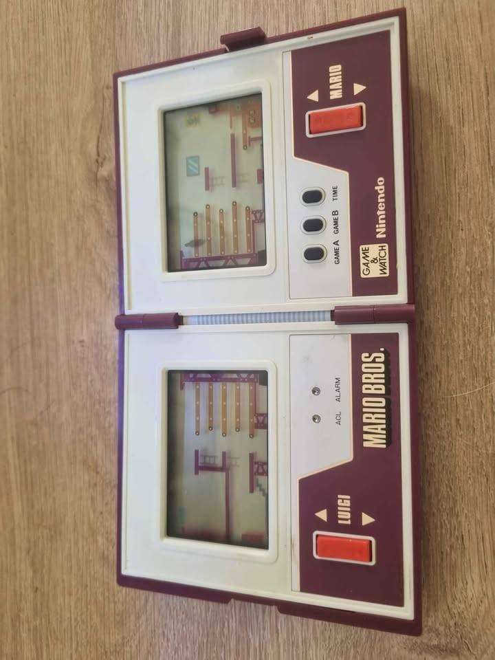 NINTENDO MARIO BROS MULTI SCREEN GAME & WATCH MINT CONDITION