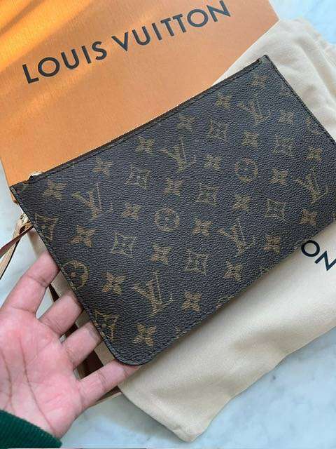 LOUIS VUITTON  ORIGINAL MONOGRAM POCHETTE BRAND NEW