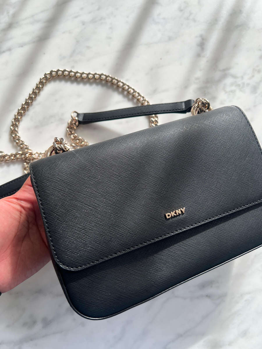 DKNY CROSSBODY BAG (BRAND NEW)