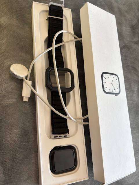 APPLE WATCH SERIES 7 41mm With Box Black