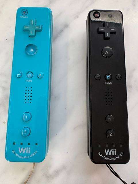 NINTENDO WII CONSOLE WII SPORTS RESORT PACK BLACK EDITION BOX AND GAMES 2X CONTROLLERS