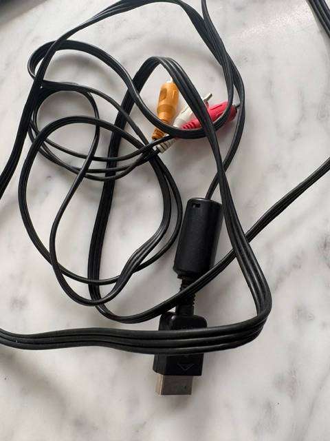 SONY PS2 ORIGINAL AV CABLE AND RFU CABLE