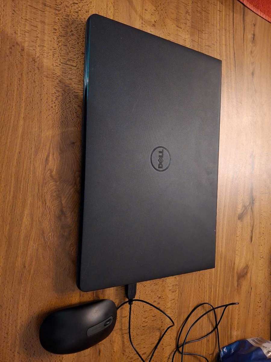 Laptop Dell Inspiron 15 - 3000 series