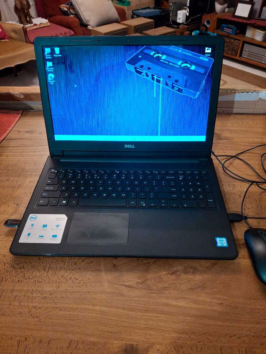 Laptop Dell Inspiron 15 - 3000 series
