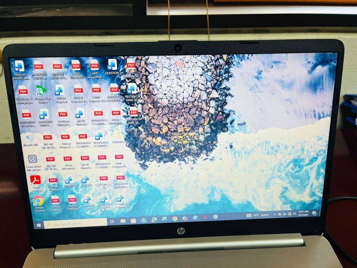 HP Laptop Intel Celeron N4500