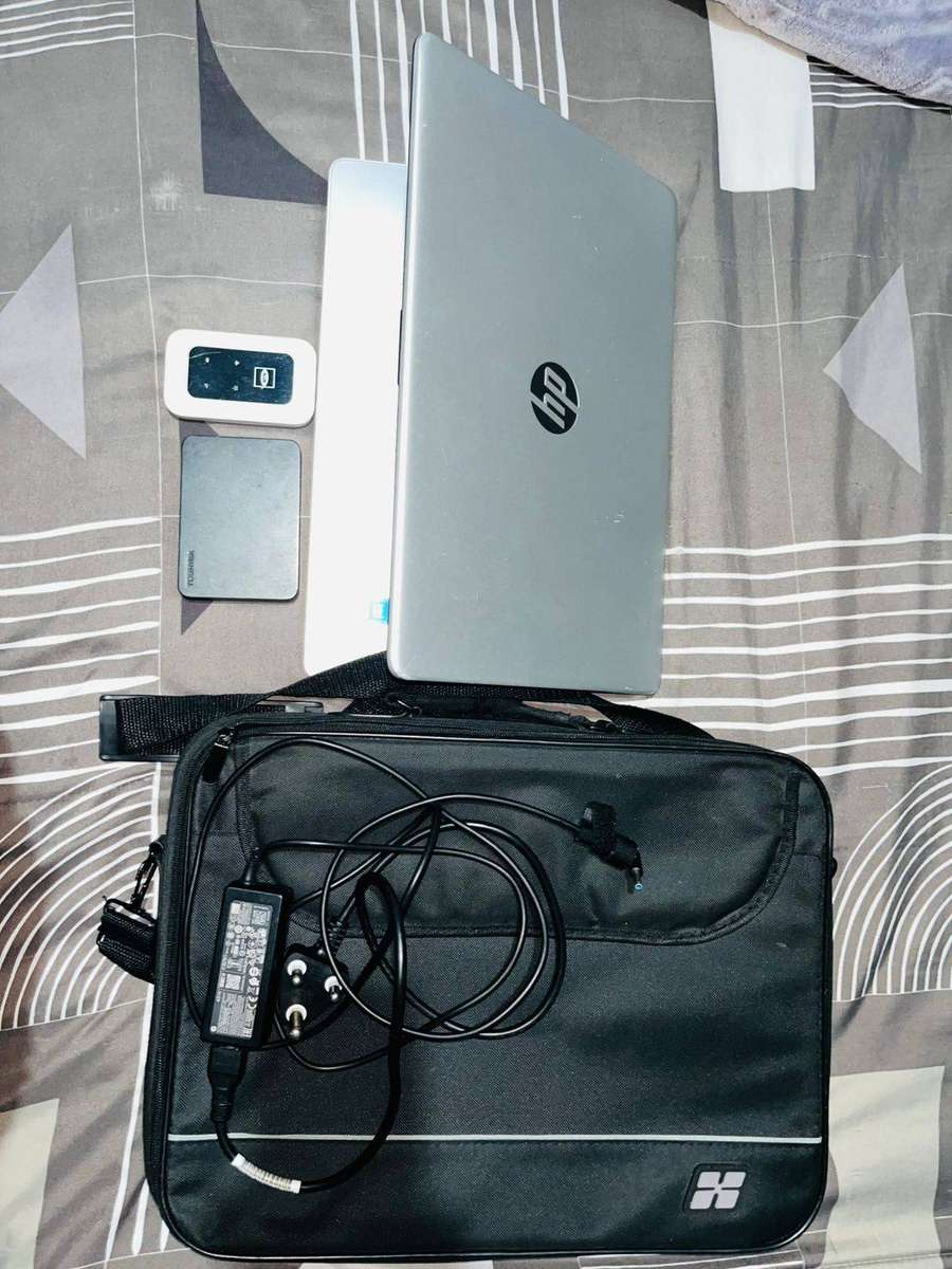 HP Laptop Intel Celeron N4500