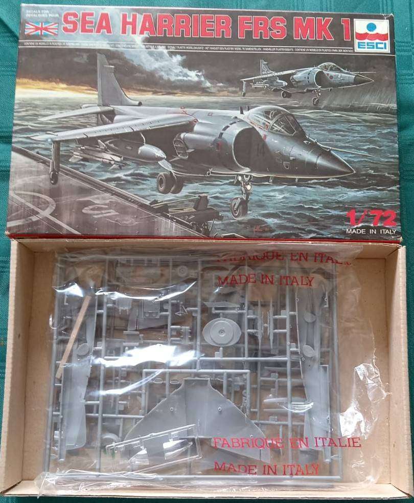 ESCI Model, Sea Harrier FRS MK1, ESCI 9030, 1/72 Scale,