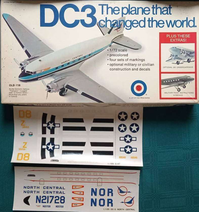 Entex Model, DC3 The plane that changed the world, EN8504, 1/72 Scale
