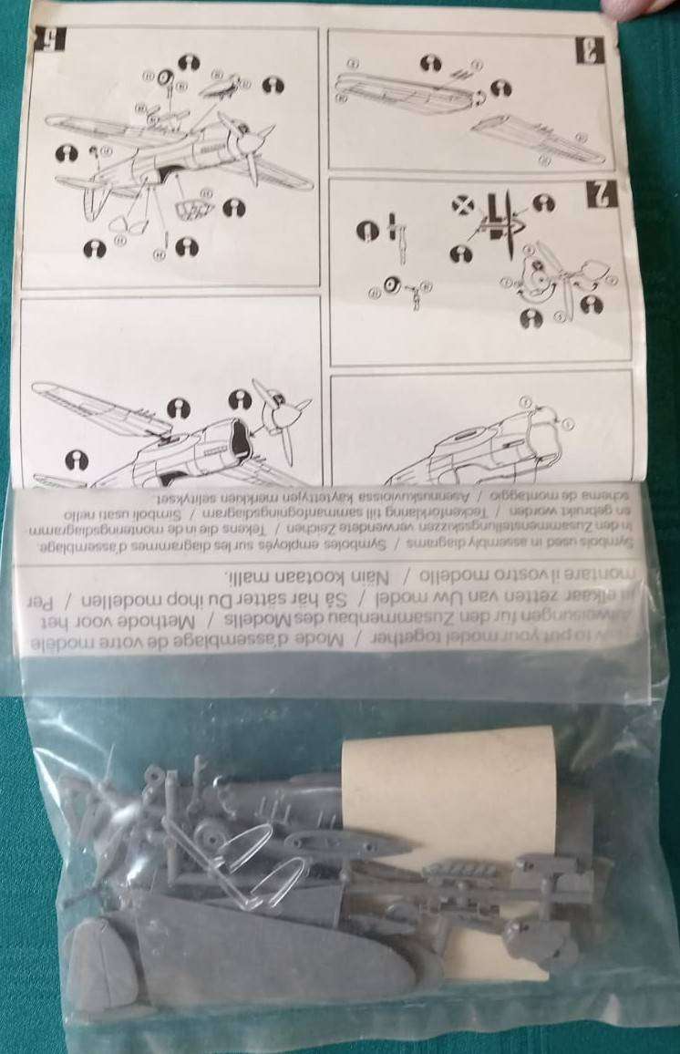 Frog Models, Curtiss Kittyhawk Mk.Ia, F218F, 1/72 Scale,
