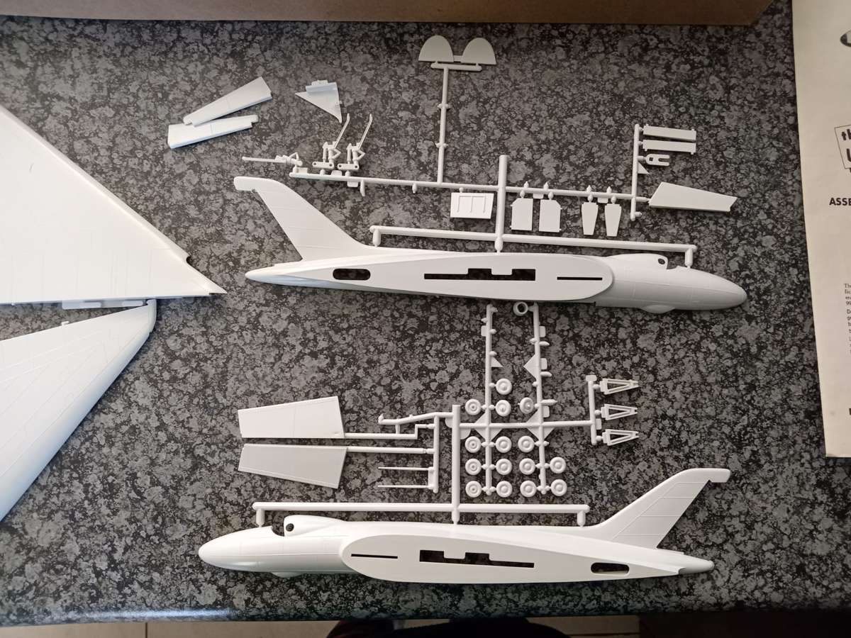 Avro Vulcan British Delta Wing Bomber Lindberg