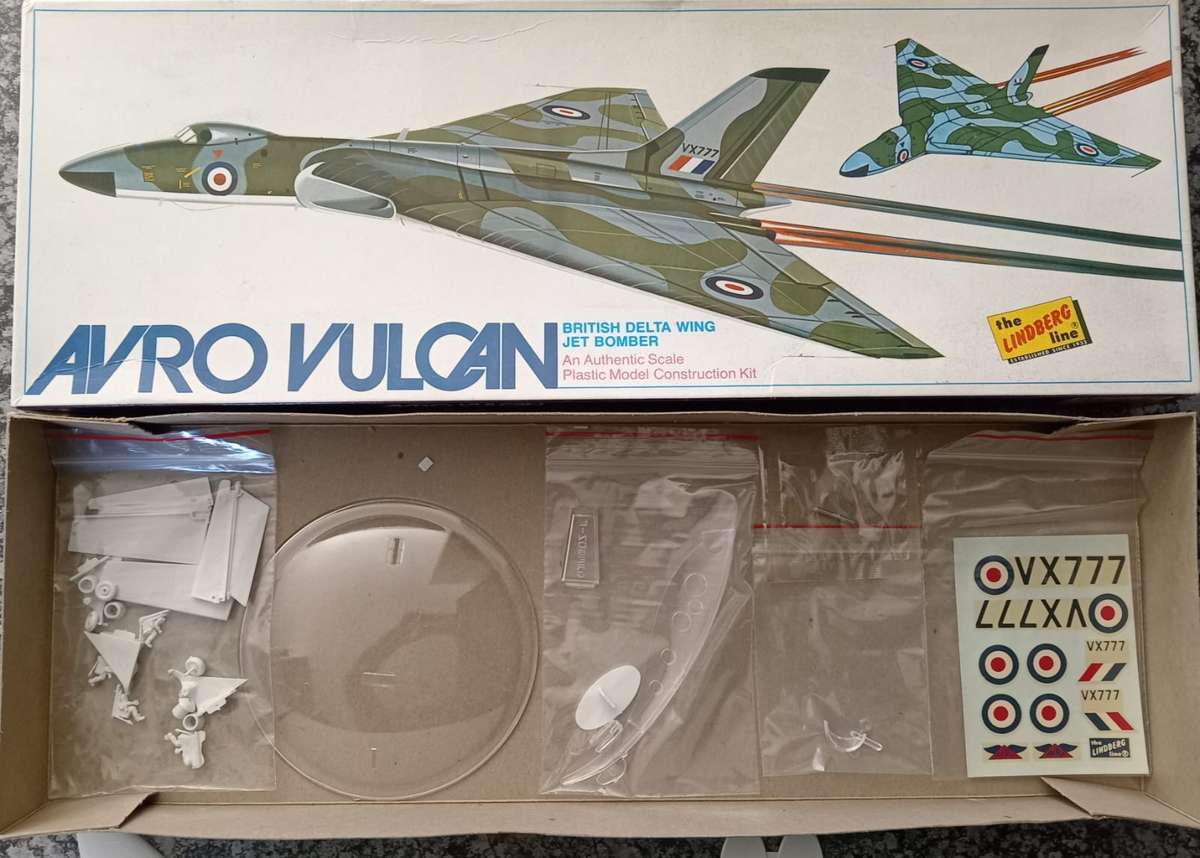 Avro Vulcan British Delta Wing Bomber Lindberg