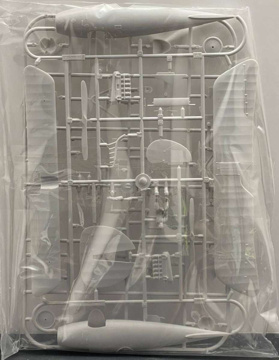 Revell Model, Albatros D.V, Rev04684, 1:48 Scale