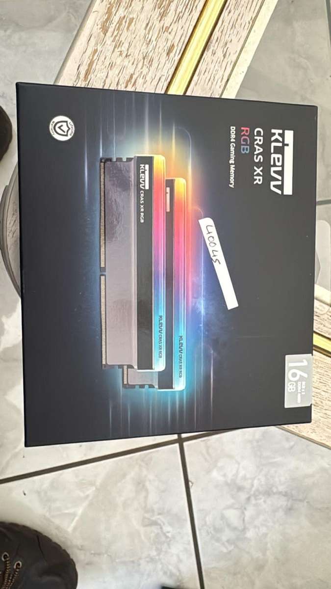 2X8GB Klevv Cras XR RGB DDR4 4000mhz
