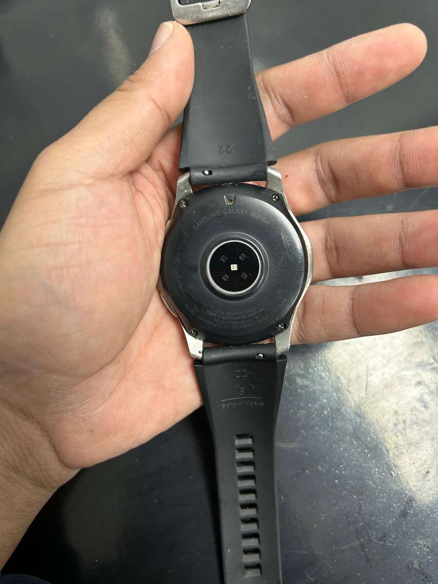 Samsung Galaxy Watch SM-R800