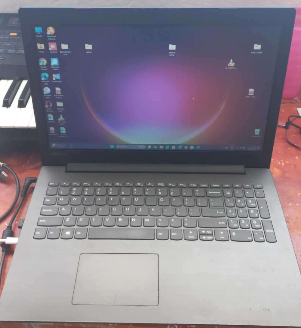 Lenovo 15inch Laptop i5 7th gen cpu, 8GB RAM, 500gb HDD