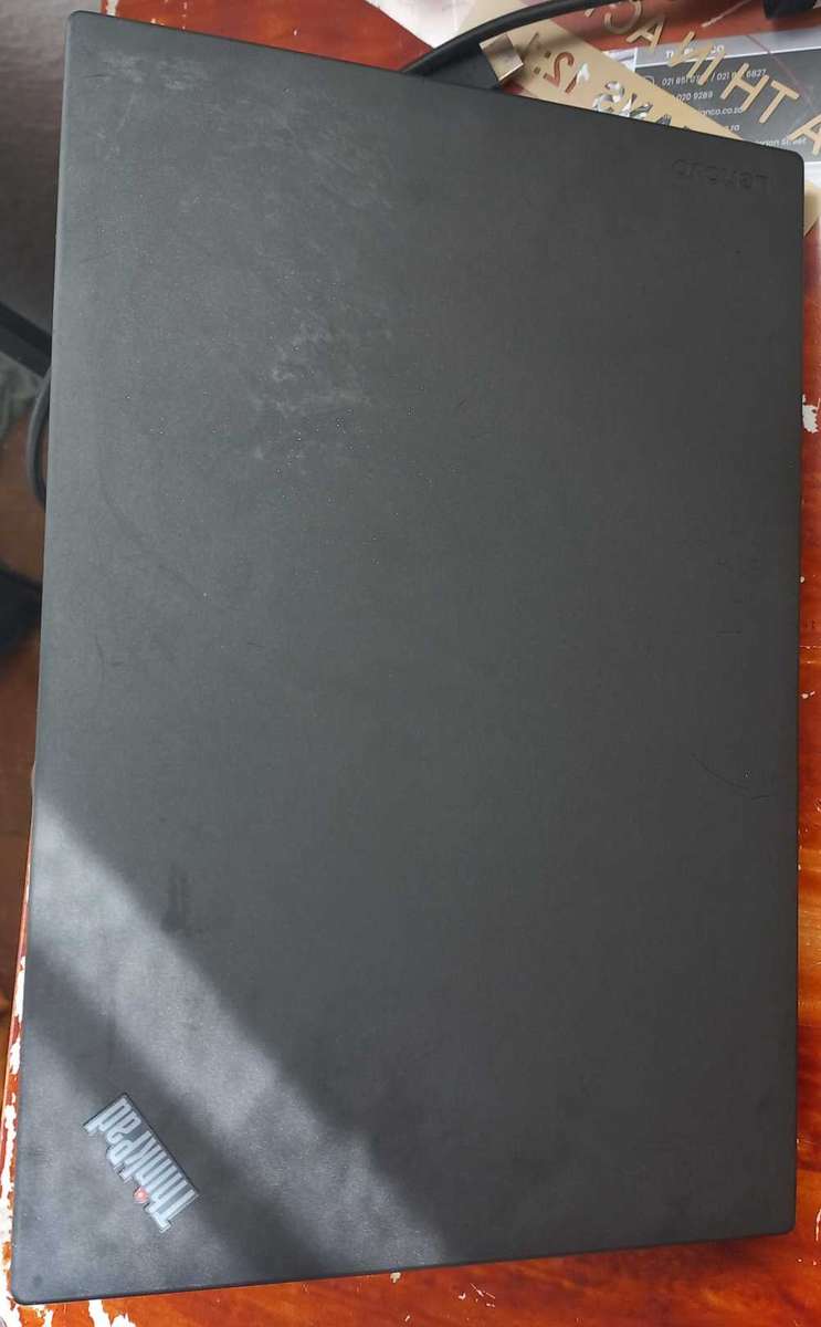 Lenovo X260 12.5inch: i5 6th gen cpu, 4GB Ram, 500GB HDD. R2550. PRICED TO GO QUICKLY. NO CHARGER.