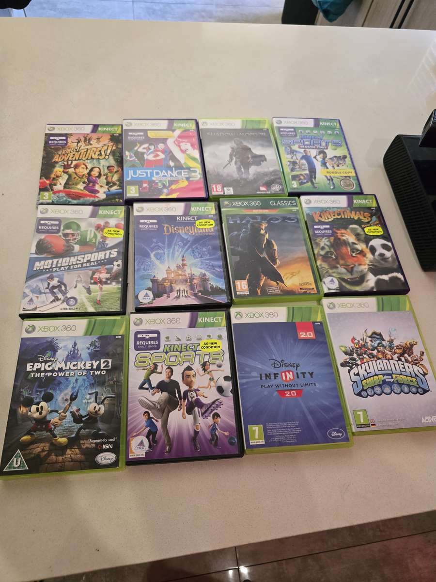 Xbox 360 4GB Console with Kinect and 12 Games