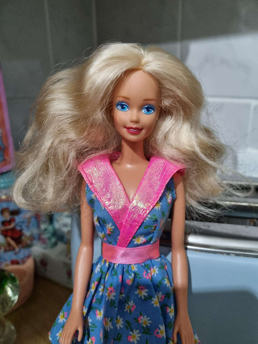 Vintage 1992 Barbie Style