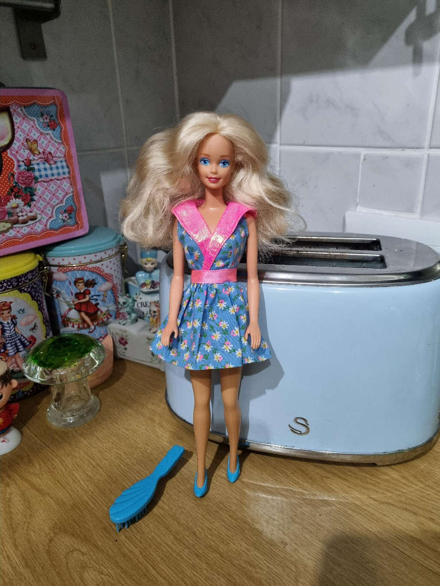 Vintage 1992 Barbie Style
