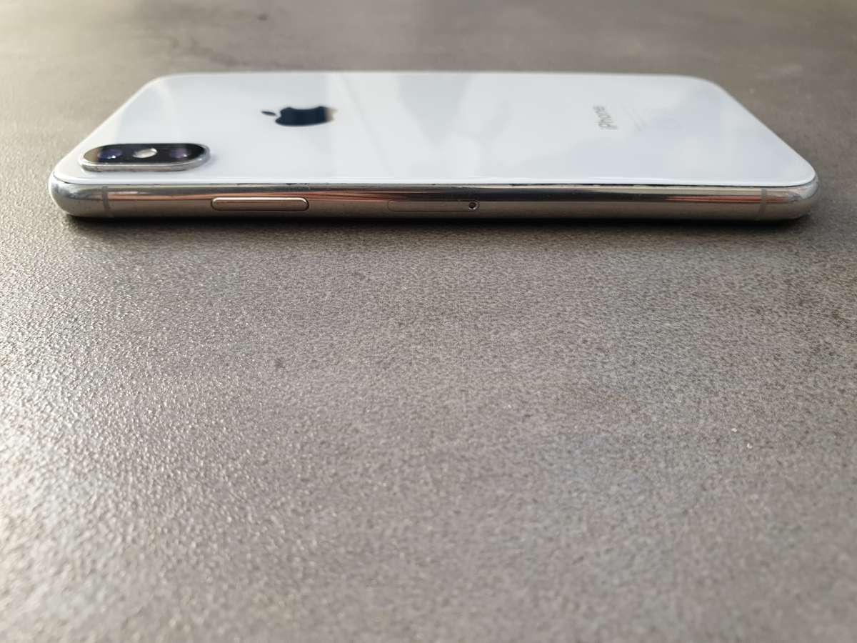 iPhone X near mint condition