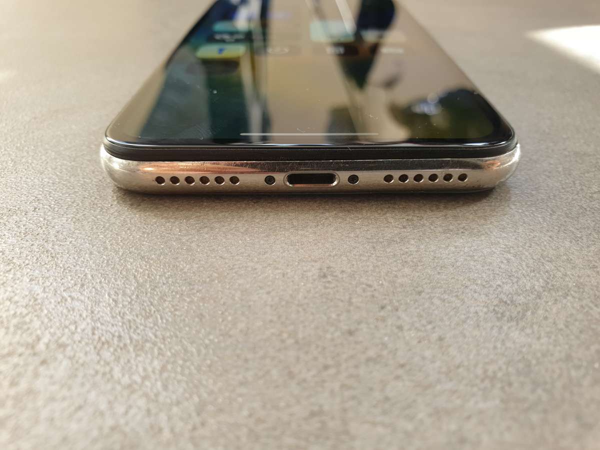 iPhone X near mint condition