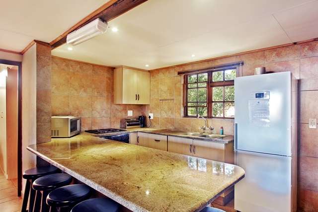 Various Midweeks @ Mabalingwe Nature Reserve ( 4 adults 2 kids under 12)