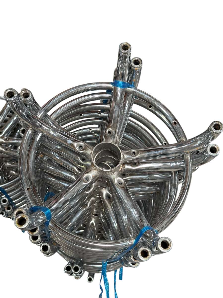 Modern Round Salon Stool with Adjustable Height - White