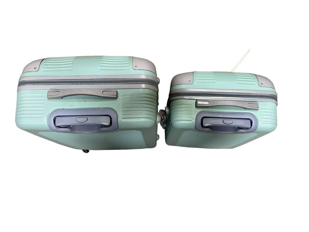 2 Piece Hard Outer Shell Luggage Set - GREEN