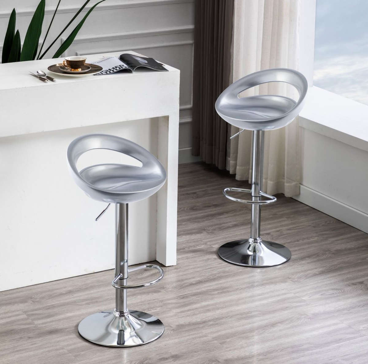 Bar Stools / Kitchen Counter Breakfast Chairs  2 Pack - Silver DEMO