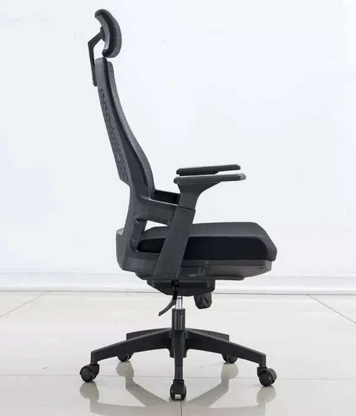 Eay Eay Thing Ergonomic Home Office Chair BRAND NEW