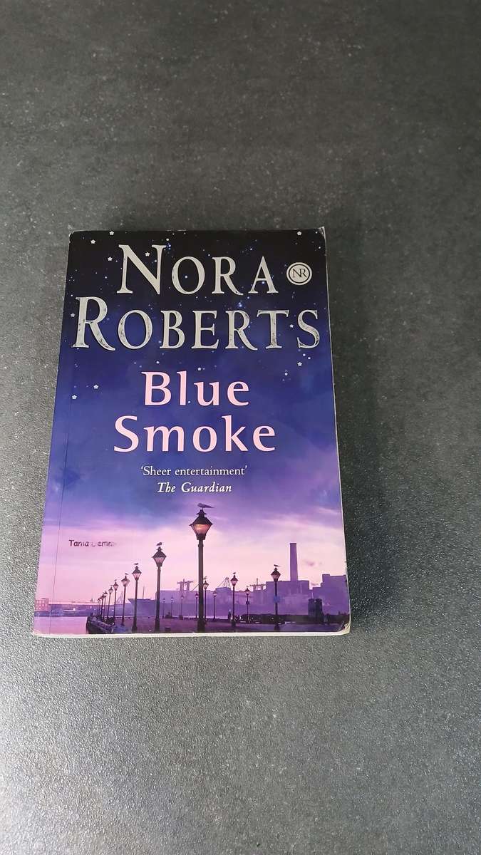 Blue Smoke Paperback by Nora Roberts