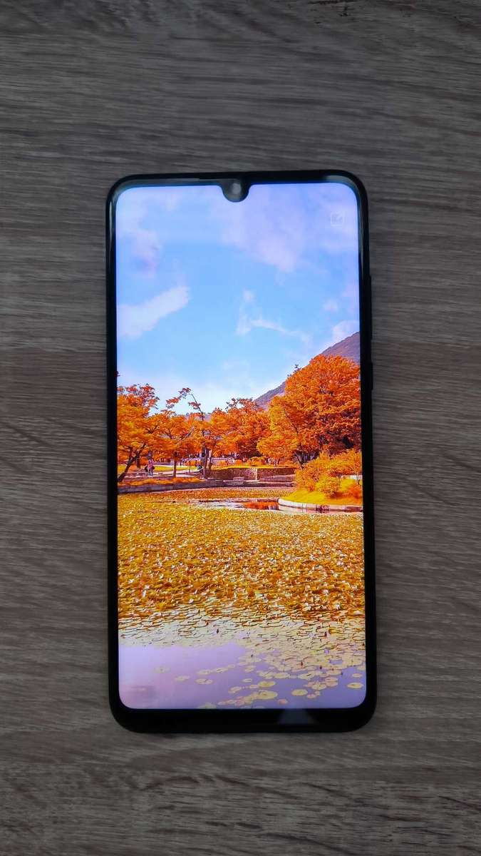 Huawei P30 Lite 128GB with Google Services/PlayStore incl accesories