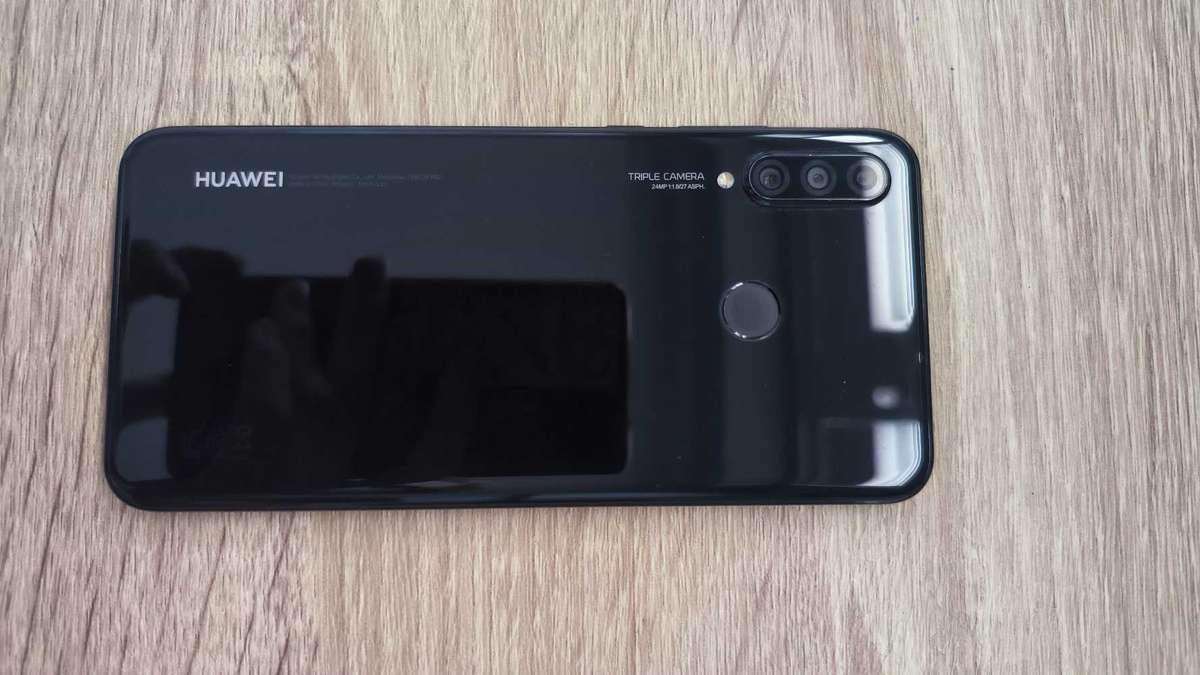 Huawei P30 Lite 128GB with Google Services/PlayStore incl accesories