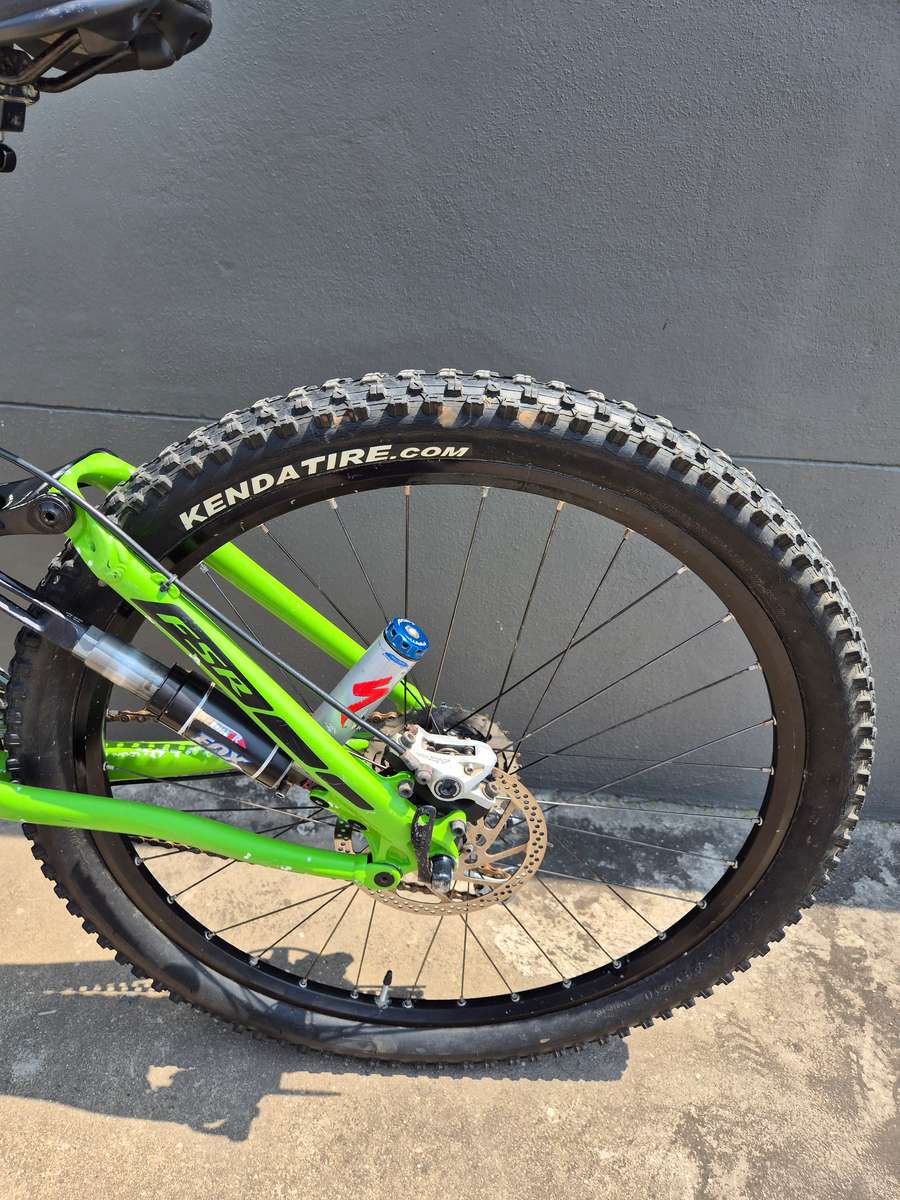 Specialized Epic Comp 26 inch mtb bike bicycle (Retail value brand new is around R45000)
