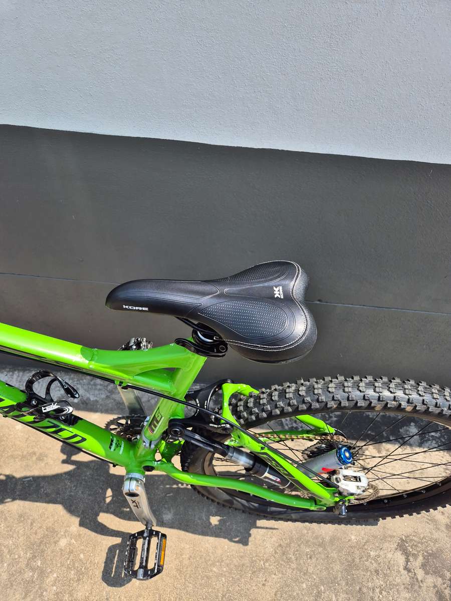 Specialized Epic Comp 26 inch mtb bike bicycle (Retail value brand new is around R45000)