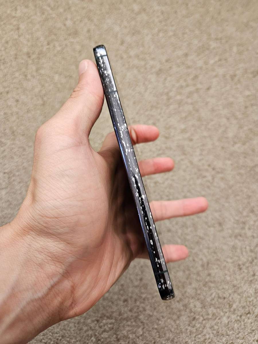 Samsung S22 Plus 5G 256gb 8gb ram Dual SIM with cover