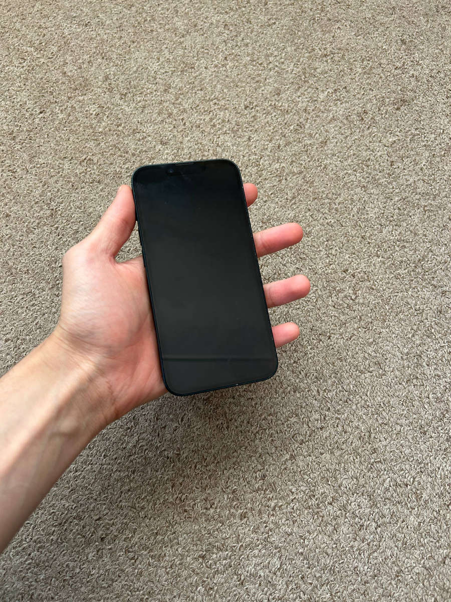 iPhone 14 128gb 6gb ram dual sim good condition