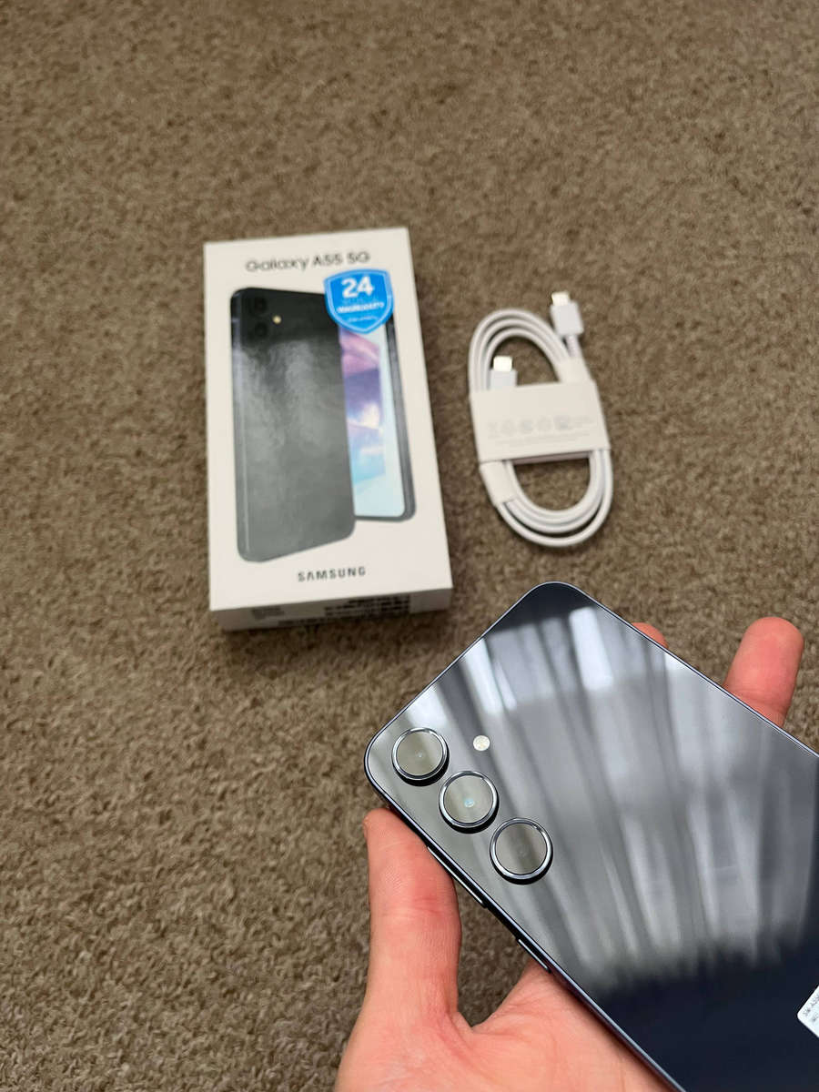 Samsung A55 5G 256gb 8gb ram Dual sim immaculate condition brand new open box